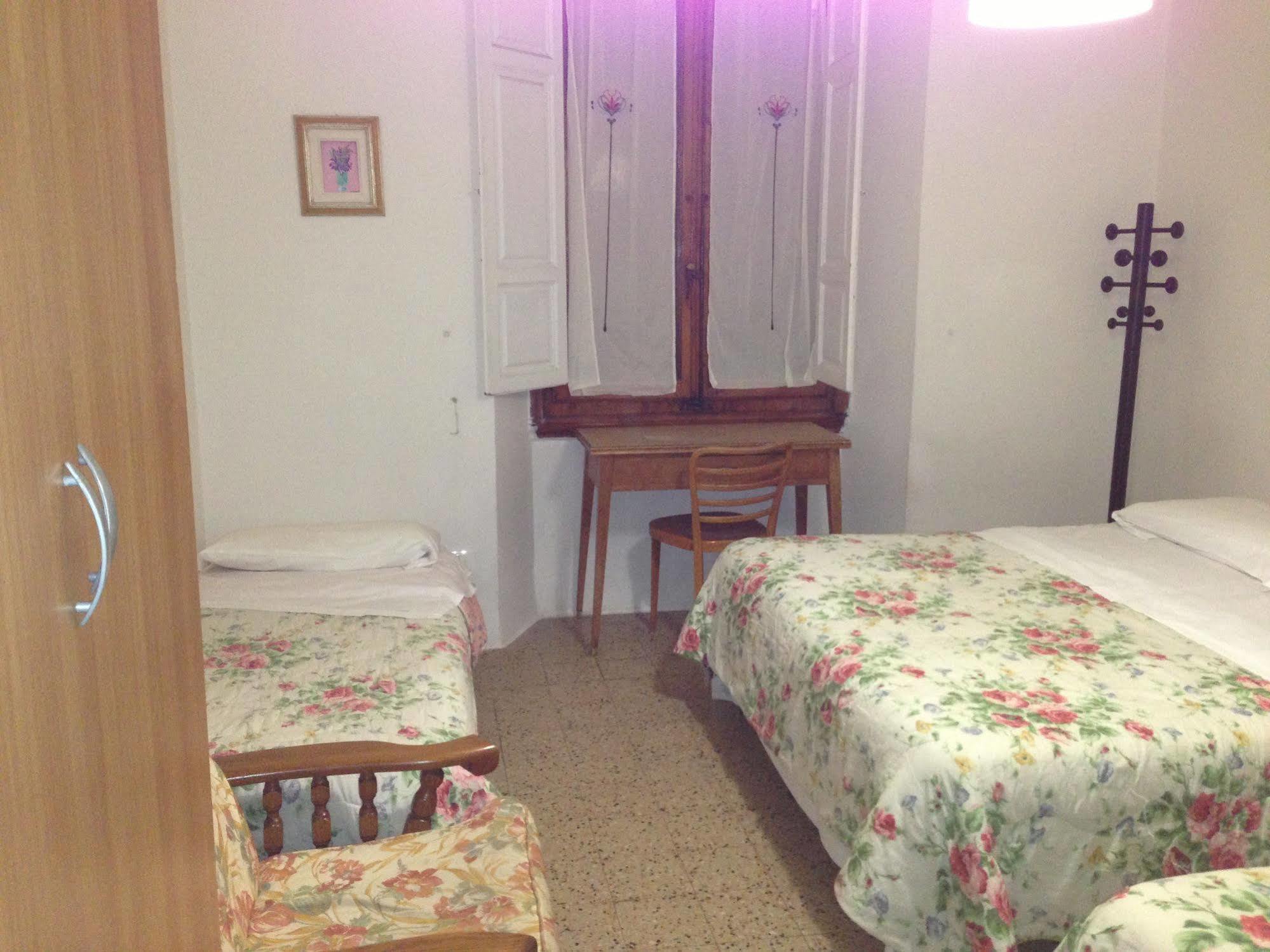 Hostel Veronique Firenze Kültér fotó